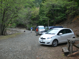 登山口