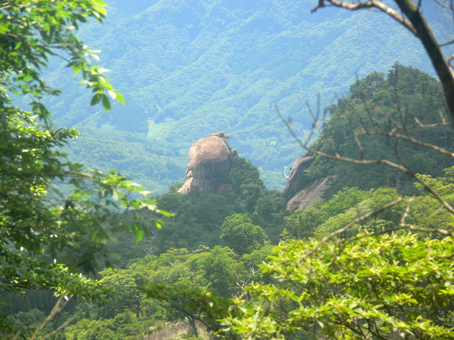 鉾岳
