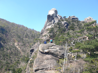 岩峰